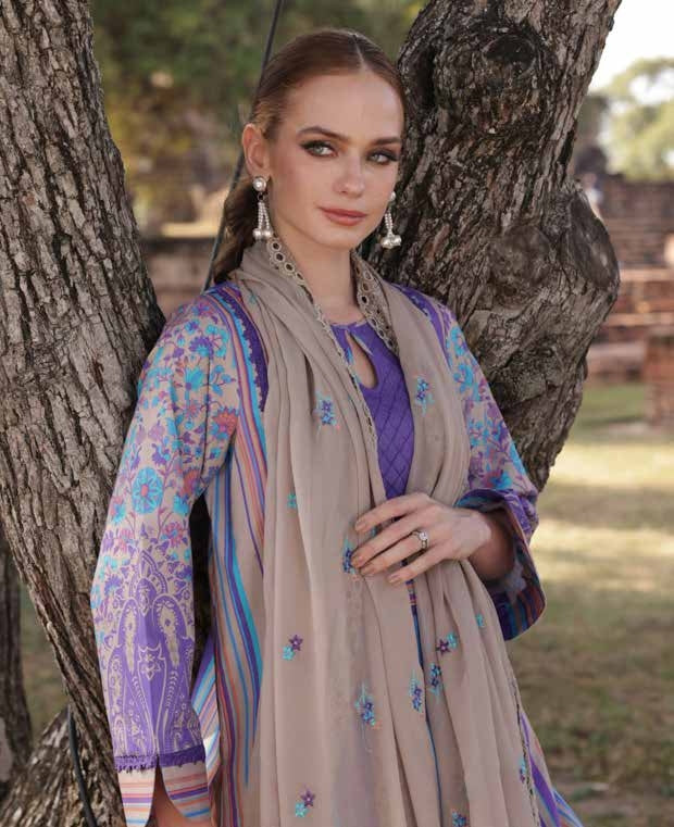Charizma Lawn Three piece with Embroidered Dopatta