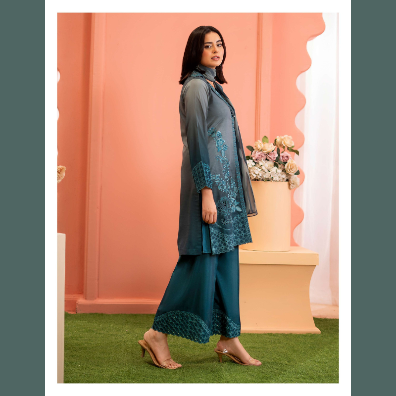 Elegant Embroidered 3-Piece Suit