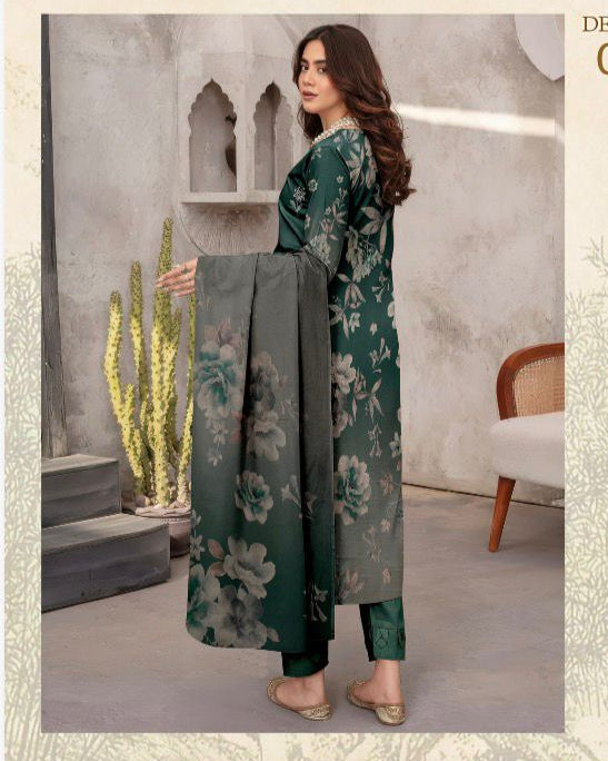 Emerald Green Embroidered Lawn Suit with Chiffon Dupatta