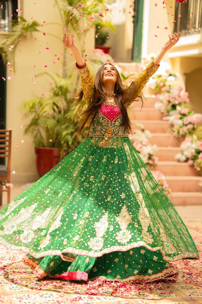 Green Bridal Pishwas Lehenga with Organza Dupatta – Mehndi Wedding Dress