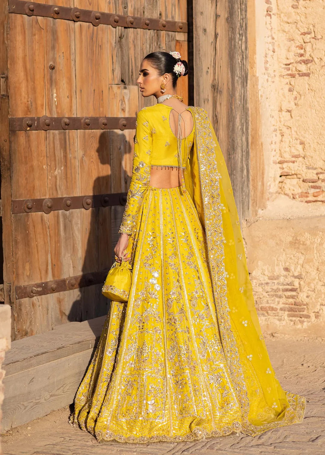 Lehenga Choli with Embroidered Organza Dupatta – Mehndi Wedding Dress