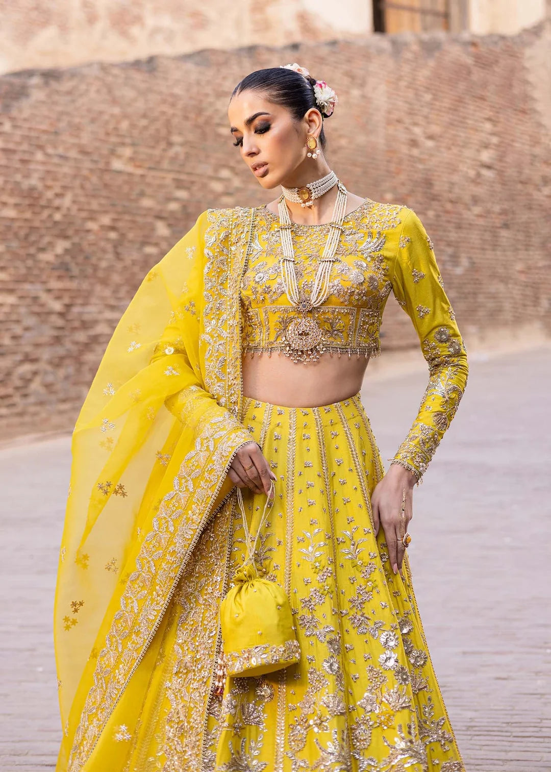 Lehenga Choli with Embroidered Organza Dupatta – Mehndi Wedding Dress