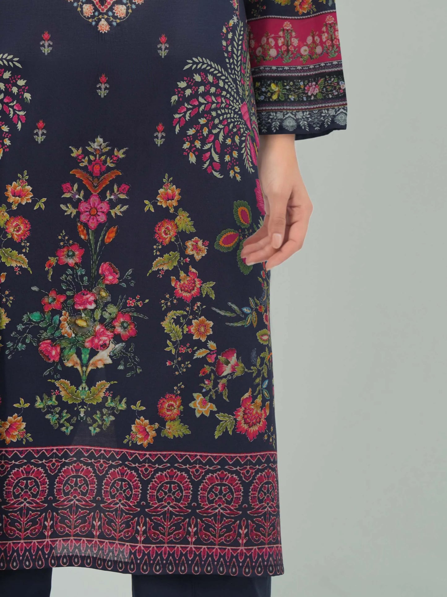 3 Piece Lawn Suit- Printed (Stitched)