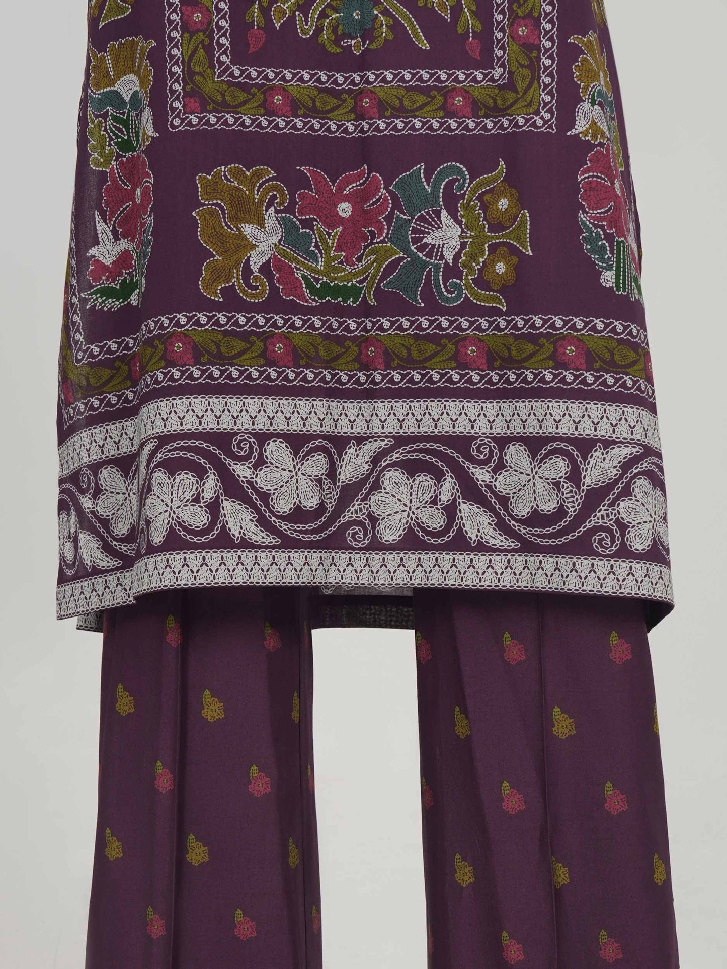 3 Piece Lawn Suit- Printed (Stitched)