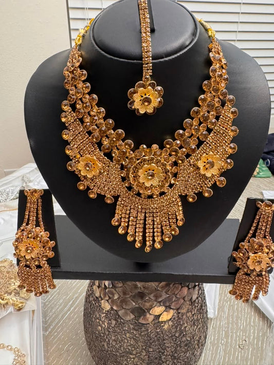 Luxury Gold Bridal Necklace Set with Floral Crystal Design
