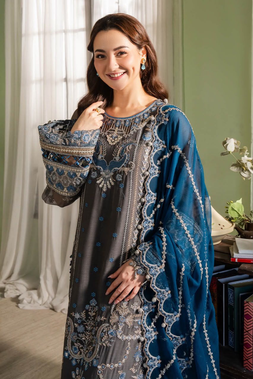 Imrozia Fancy Embroidered Lawn 3 Piece Suit