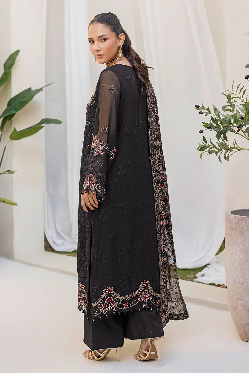 Embroidered Chiffon Suit with Sequins & Hand Embellished Organza ( EC114 )
