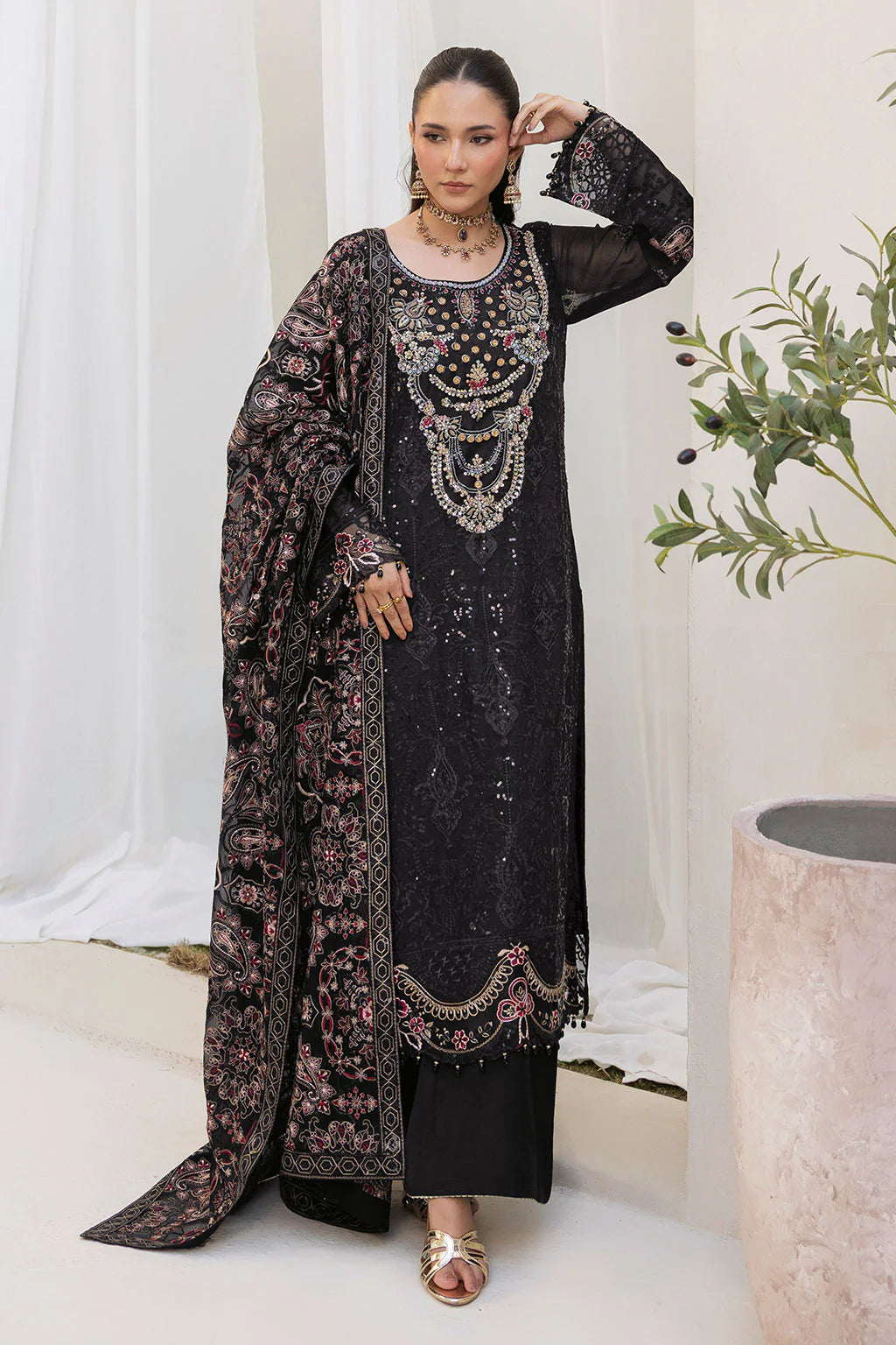 Embroidered Chiffon Suit with Sequins & Hand Embellished Organza ( EC114 )