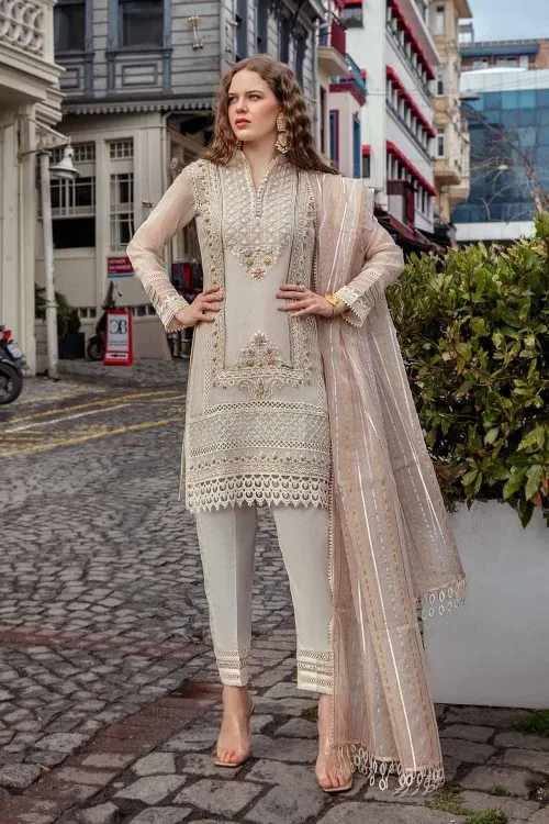 Elegant Formal Shalwar Kameez featuring refined embroidery and a graceful Pakistani formal look
